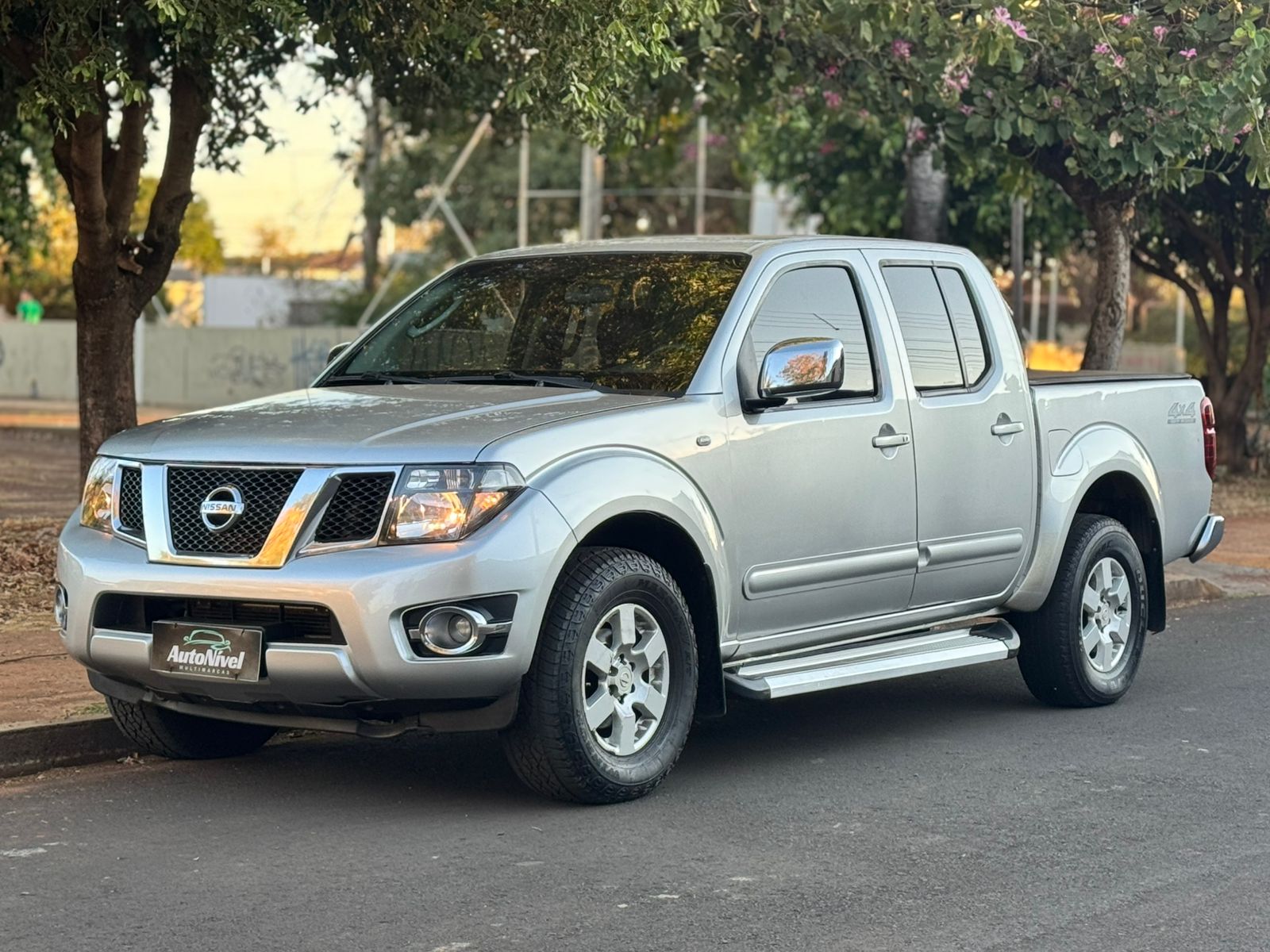 FRONTIER PLATINUM CD 4×4 TB 2.5 DIESEL – AUTOMÁTICO